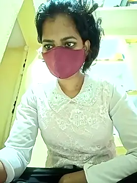 Snapshot of Pooja_cut chatting on February 24, 1:35 am Pooja cut online show from February 24, 1:35 am