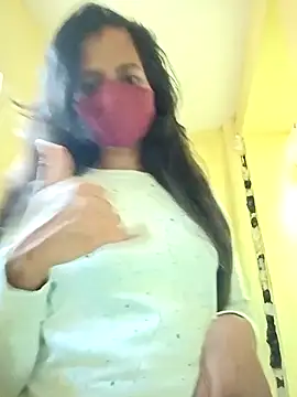 Snapshot of Pooja_cut chatting on March 1, 9:07 am Pooja cut online show from March 1, 9:07 am