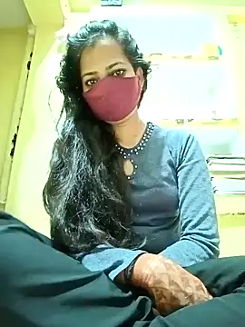 Snapshot of Pooja_cut chatting on March 3, 12:37 am Pooja cut online show from March 3, 12:37 am