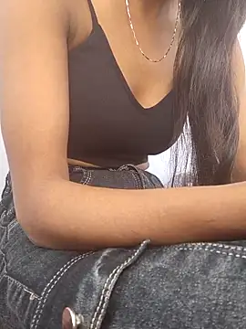 Snapshot of Barbie_183 chatting on February 18, 5:31 am Barbie 183 online show from February 18, 5:31 am