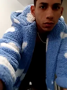 Snapshot of Mikeherz777 chatting on January 26, 4:09 pm Mikeherz777 online show from January 26, 4:09 pm