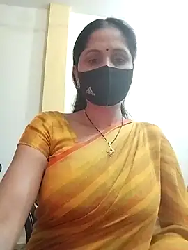 Snapshot of priyancyfun chatting on February 8, 9:24 am priyancyfun online show from February 8, 9:24 am