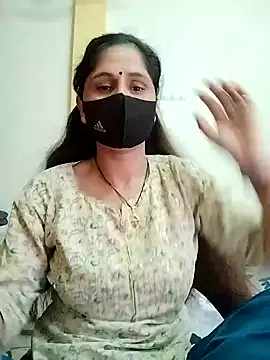 Snapshot of priyancyfun chatting on February 17, 5:58 am priyancyfun online show from February 17, 5:58 am