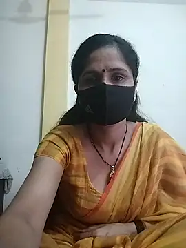 Snapshot of priyancyfun chatting on February 21, 8:18 am priyancyfun online show from February 21, 8:18 am