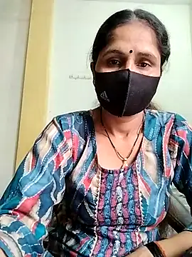 Snapshot of priyancyfun chatting on March 7, 5:40 am priyancyfun online show from March 7, 5:40 am