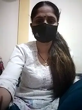 Snapshot of priyancyfun chatting on March 13, 8:11 pm priyancyfun online show from March 13, 8:11 pm