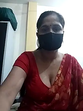 Snapshot of priyancyfun chatting on May 1, 1:10 am priyancyfun online show from May 1, 1:10 am