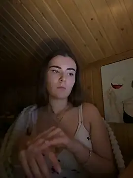 mewKate online show from November 15, 5:42 pm