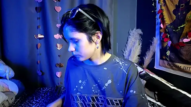 Hyeon Jin online show from February 23, 8:55 pm