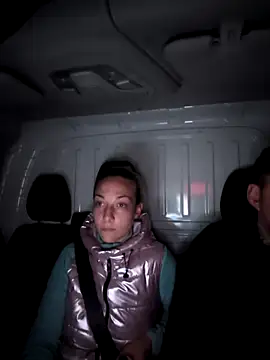 thefrenchkiss25 online show from March 13, 8:15 pm