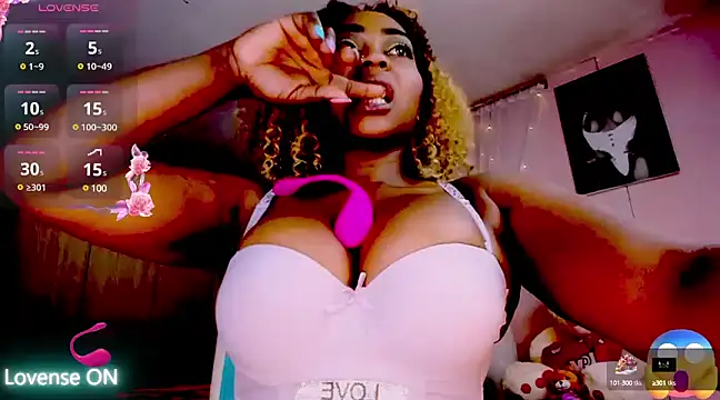 Snapshot of Aliana_Ross chatting on March 8, 3:02 pm Aliana Ross online show from March 8, 3:02 pm