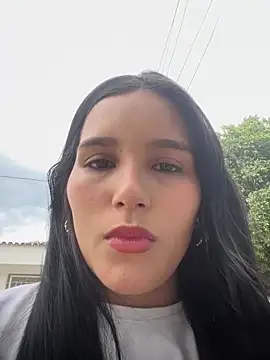 the queen of street online show from February 20, 6:30 pm