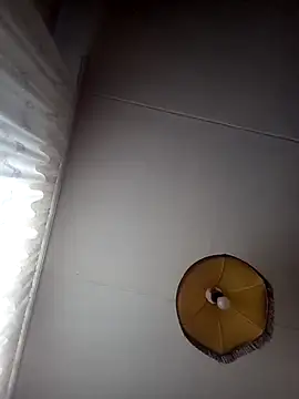 Lauren Amabel online show from October 30, 12:06 pm