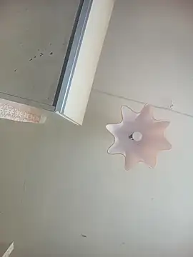 Lauren Amabel online show from April 14, 9:26 am