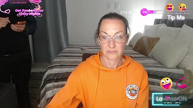 Snapshot of boeslaboes1 chatting on July 23, 6:50 pm boeslaboes1 online show from July 23, 6:50 pm