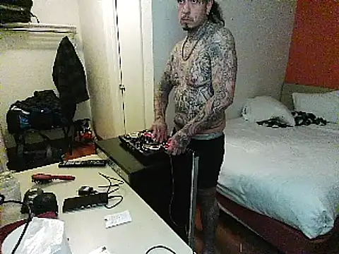 justthetip4209 online show from February 19, 3:06 am