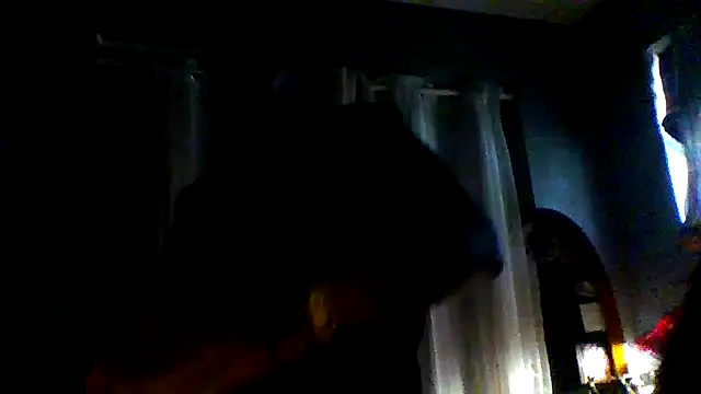Snapshot of justthetip4209 chatting on May 31, 2:02 pm justthetip4209 online show from May 31, 2:02 pm