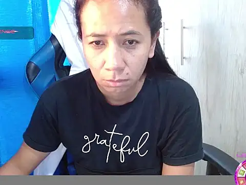 Danielagomez33 online show from March 16, 11:58 am