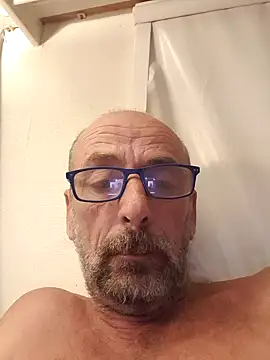 Snapshot of LuluEros chatting on September 19, 6:19 pm LuluEros online show from September 19, 6:19 pm