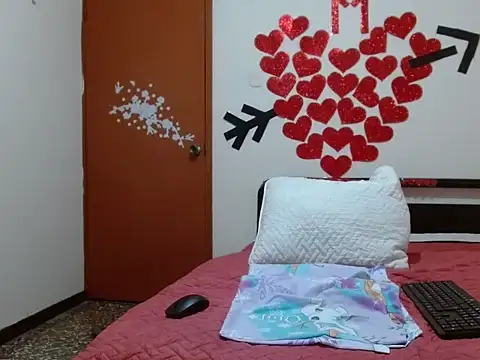 Snapshot of marilynbeautifullyhairy chatting on January 16, 11:16 pm marilynbeautifullyhairy online show from January 16, 11:16 pm