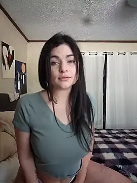 Snapshot of makemesmiley chatting on January 24, 7:39 pm makemesmiley online show from January 24, 7:39 pm