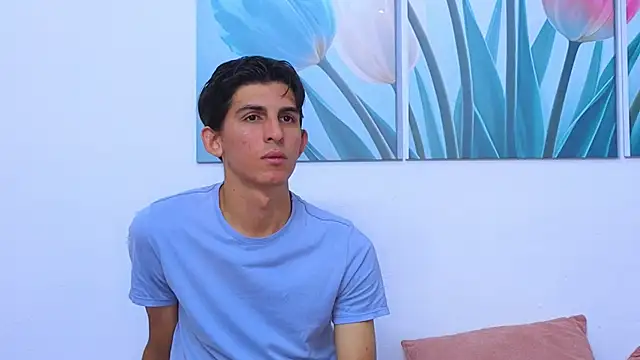 Ana and Leo online show from November 22, 2:49 pm