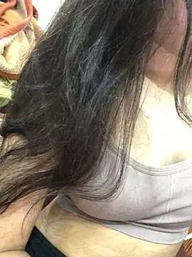 Tanvi roy98 online show from February 3, 9:19 am