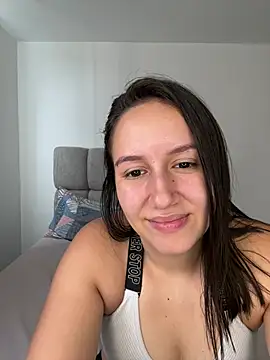 Snapshot of Jullya_x chatting on July 9, 8:13 pm Jullya x online show from July 9, 8:13 pm