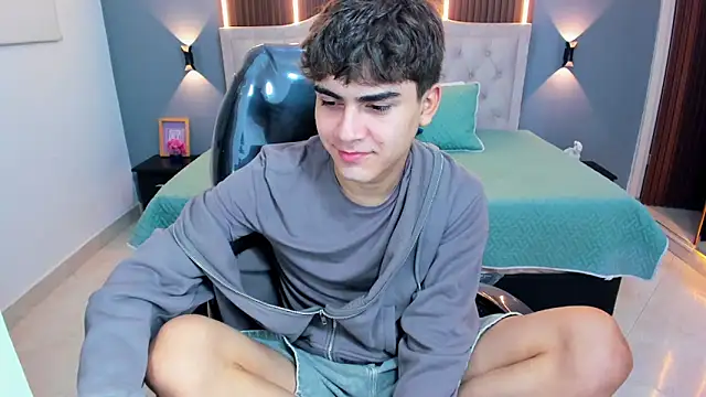 Tommy18   online show from March 1, 3:30 am