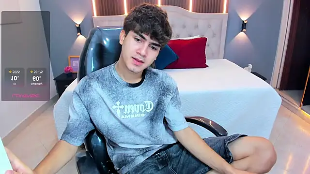 Tommy18   online show from March 30, 3:40 am