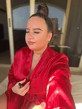 Snapshot of Ivy_Davidson chatting on February 6, 12:05 pm Ivy Davidson online show from February 6, 12:05 pm