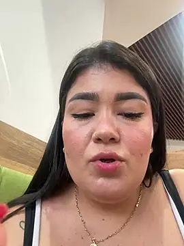 Snapshot of karla_hotgirl chatting on May 8, 10:37 pm karla hotgirl online show from May 8, 10:37 pm