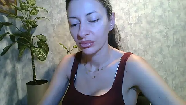 Snapshot of LissaBlossom chatting on June 26, 2:38 am LissaBlossom online show from June 26, 2:38 am