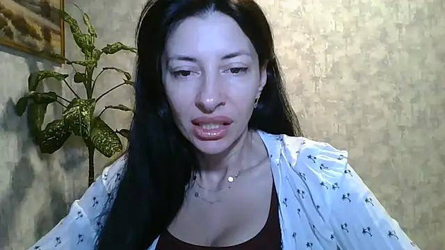 Snapshot of LissaBlossom chatting on July 6, 3:03 am LissaBlossom online show from July 6, 3:03 am