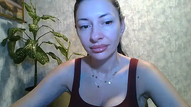 Snapshot of LissaBlossom chatting on July 13, 2:47 am LissaBlossom online show from July 13, 2:47 am
