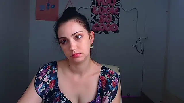 Snapshot of Amalia_amor chatting on July 2, 6:08 am Amalia amor online show from July 2, 6:08 am