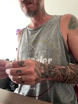 Snapshot of xtrppyx chatting on September 22, 10:50 am xtrppyx online show from September 22, 10:50 am