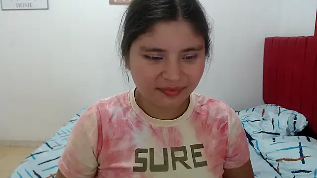 Snapshot of diva_sexyhot chatting on February 11, 11:43 am diva sexyhot online show from February 11, 11:43 am