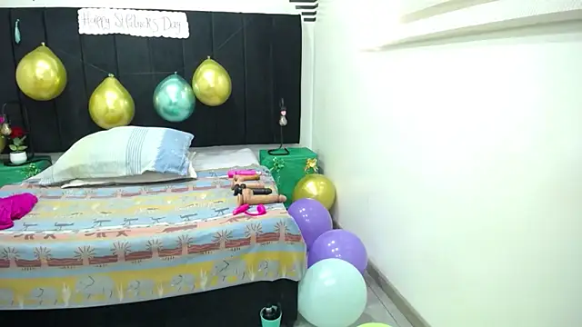 VickyBoobss online show from March 18, 6:44 pm