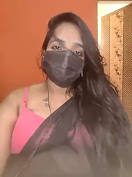 Snapshot of Lolitatamil chatting on February 11, 10:09 am Lolitatamil online show from February 11, 10:09 am