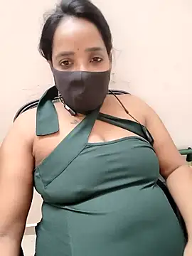 Snapshot of Lolitatamil chatting on May 7, 7:19 pm Lolitatamil online show from May 7, 7:19 pm