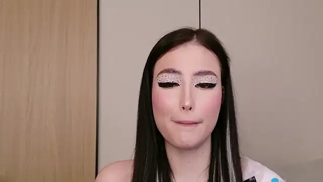 EmmaLawrens online show from April 15, 7:58 pm