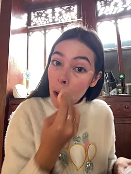 Aleska Miami online show from March 24, 2:33 pm