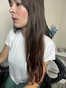 Aleska Miami online show from April 10, 2:22 pm