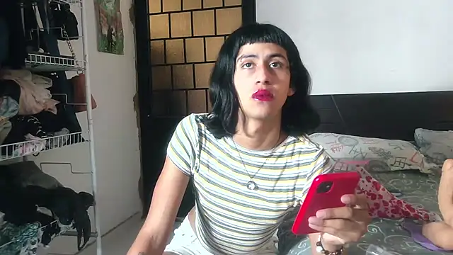 boysLittle online show from March 11, 4:13 pm