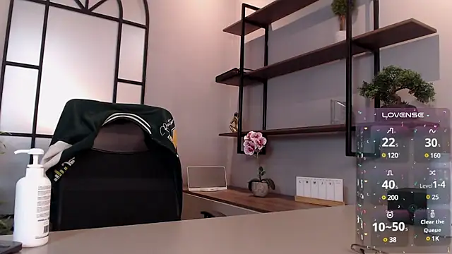 Snapshot of tim__fox chatting on March 4, 10:49 pm tim fox online show from March 4, 10:49 pm