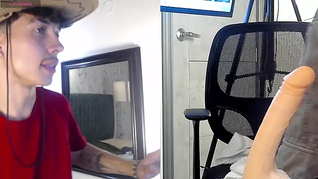 Snapshot of tim__fox chatting on September 21, 12:51 pm tim fox online show from September 21, 12:51 pm