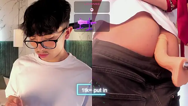 Snapshot of tim__fox chatting on October 26, 12:44 pm tim fox online show from October 26, 12:44 pm