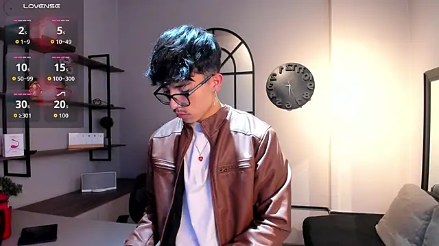 Snapshot of tim__fox chatting on October 27, 12:09 pm tim fox online show from October 27, 12:09 pm