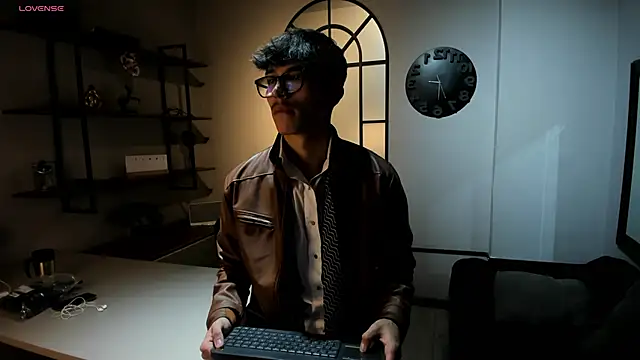 Snapshot of tim__fox chatting on November 11, 12:05 pm tim fox online show from November 11, 12:05 pm